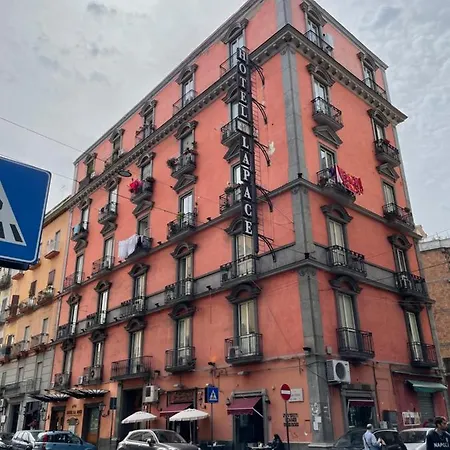 Affittacamere Le Porte Di - Napoli