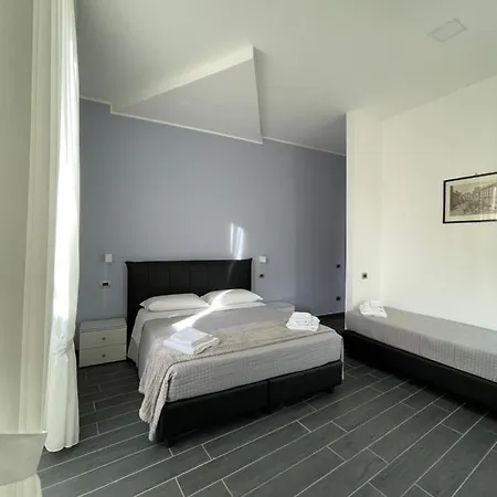 Affittacamere Le Porte Di - Napoli