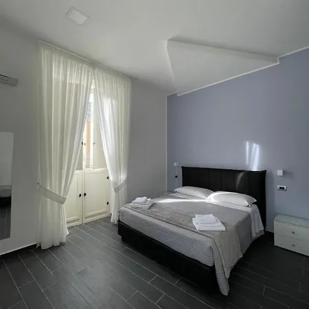 Le Porte Di - Affittacamere Napoli